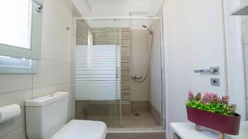 Apartment, Meerblick | Badezimmer