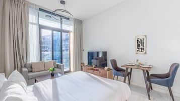 Iron/ironing board, free WiFi