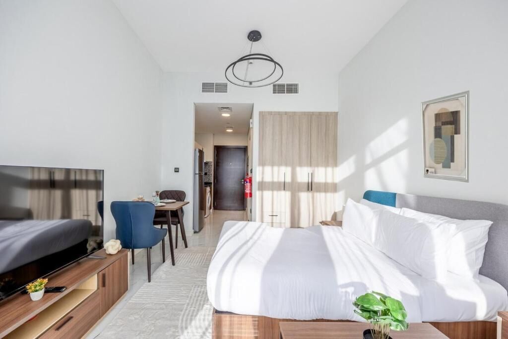 Apartment, Balcony, City View