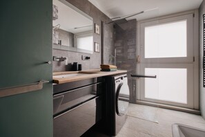 Bathroom - Hostmate - Milano - Burlamacchi 4 - Porta Romana  (Milano)