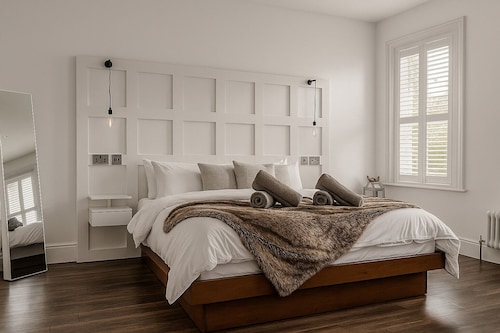 Modern 1 Bed Flat with Super King Bed  in Harrogate - Fantastic Location