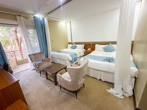 Kamar Twin Deluks, balkon, pemandangan kota | Wi-Fi gratis dan seprai linen
