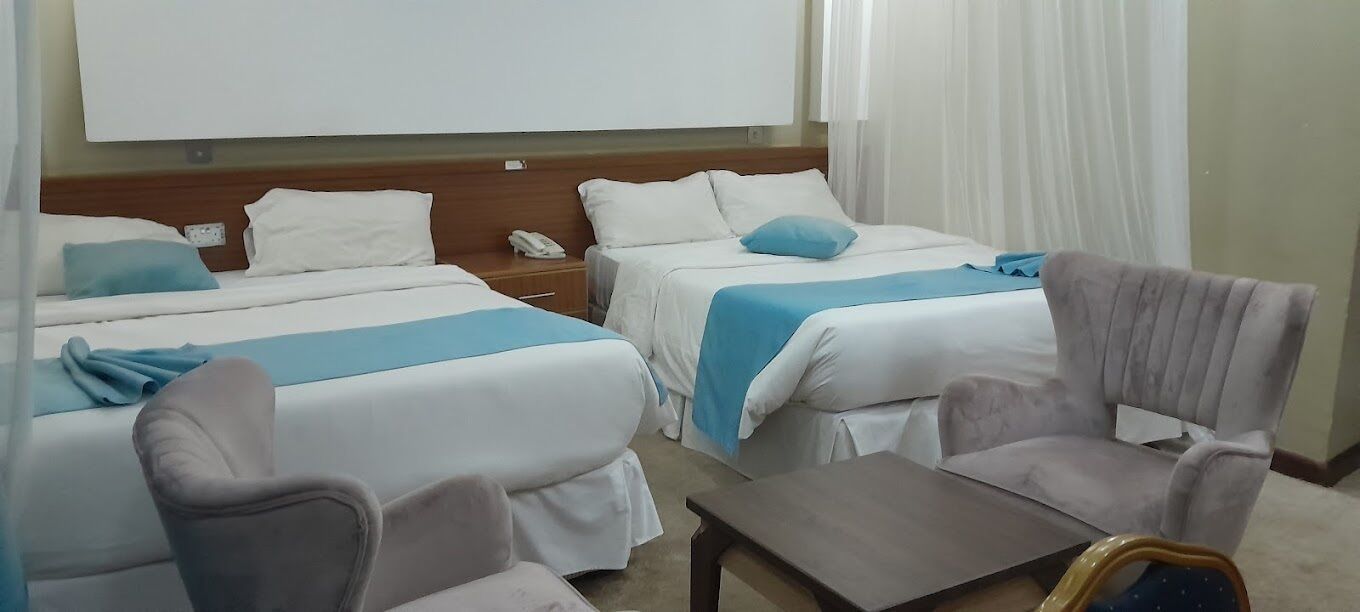 Phòng 2 giường đơn Deluxe, ban công, quang cảnh thành phố | Truy cập Internet không dây miễn phí, bộ trải giường 