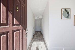 Interior - Modern 2BR minutes from downtown Houston, near NRG, Minute Maid, Midtown, and the Museum District. Comfortable, well-located, and ideal for short or extended stays. (Houston)