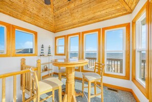 Dining - Oceanfront, Dog Friendly Home in Avon with Private Swimming Pool and Hot Tub (Avon)