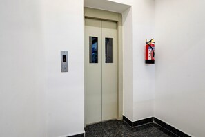 House | Interior - Super Hotel O Valasaravakkam Metro Mall (Chennai)