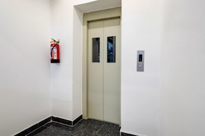 Interior - Super Hotel O Valasaravakkam Metro Mall (Chennai)