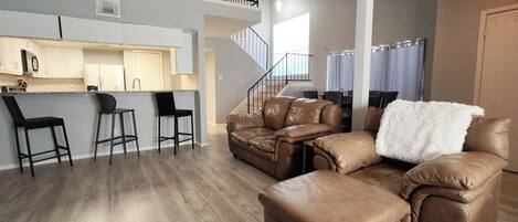 Casa, 2 habitaciones | Zona de estar