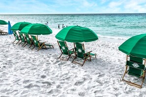 Beach - White Sails | 3BR Coastal Retreat in Destin Pointe (Destin)