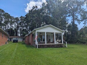 Exterior - Private Boat Ramp | Large Dock | 2 Ensuite Baths (Cordele)