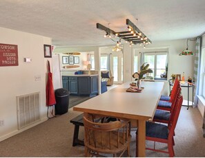 Dining - Private Boat Ramp | Large Dock | 2 Ensuite Baths (Cordele)