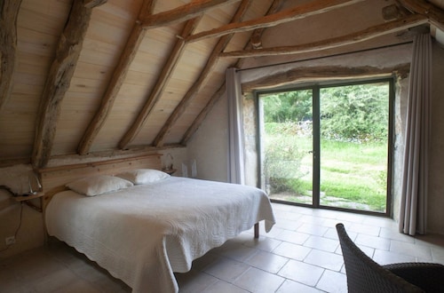 Chambre d’hôtes « La Saugette » avec terrasse privée, jardin commun et Wi-Fi