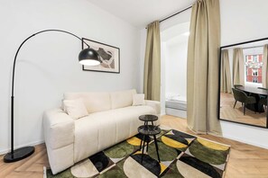 Living area - Superior Studio | Kitchen | Comfort | Central (Wien)