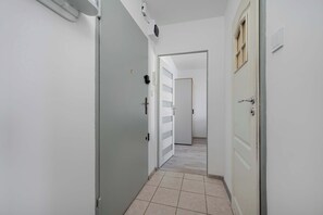 Interior - Comfortable Apartment for 6 people | Balcony and Workspace (Wrocław)