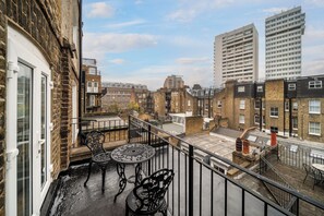 Outdoor dining - Flat 3 Elegant 2 Bed Marylebone Flat with Balcony (London)