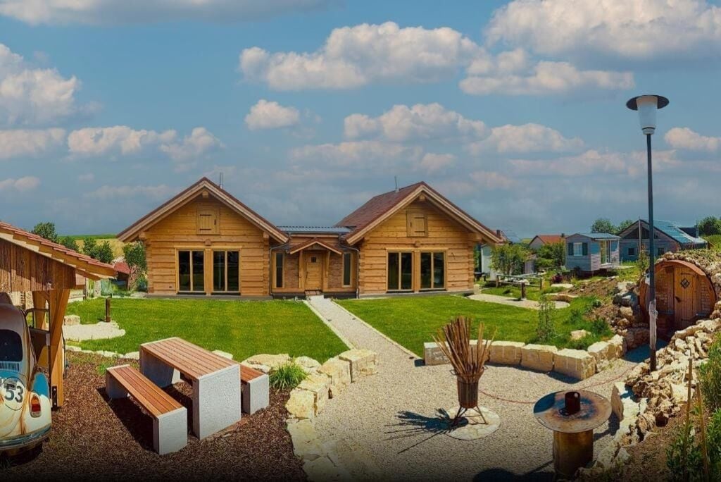 Das Chalet Silva ist im Bild rechts