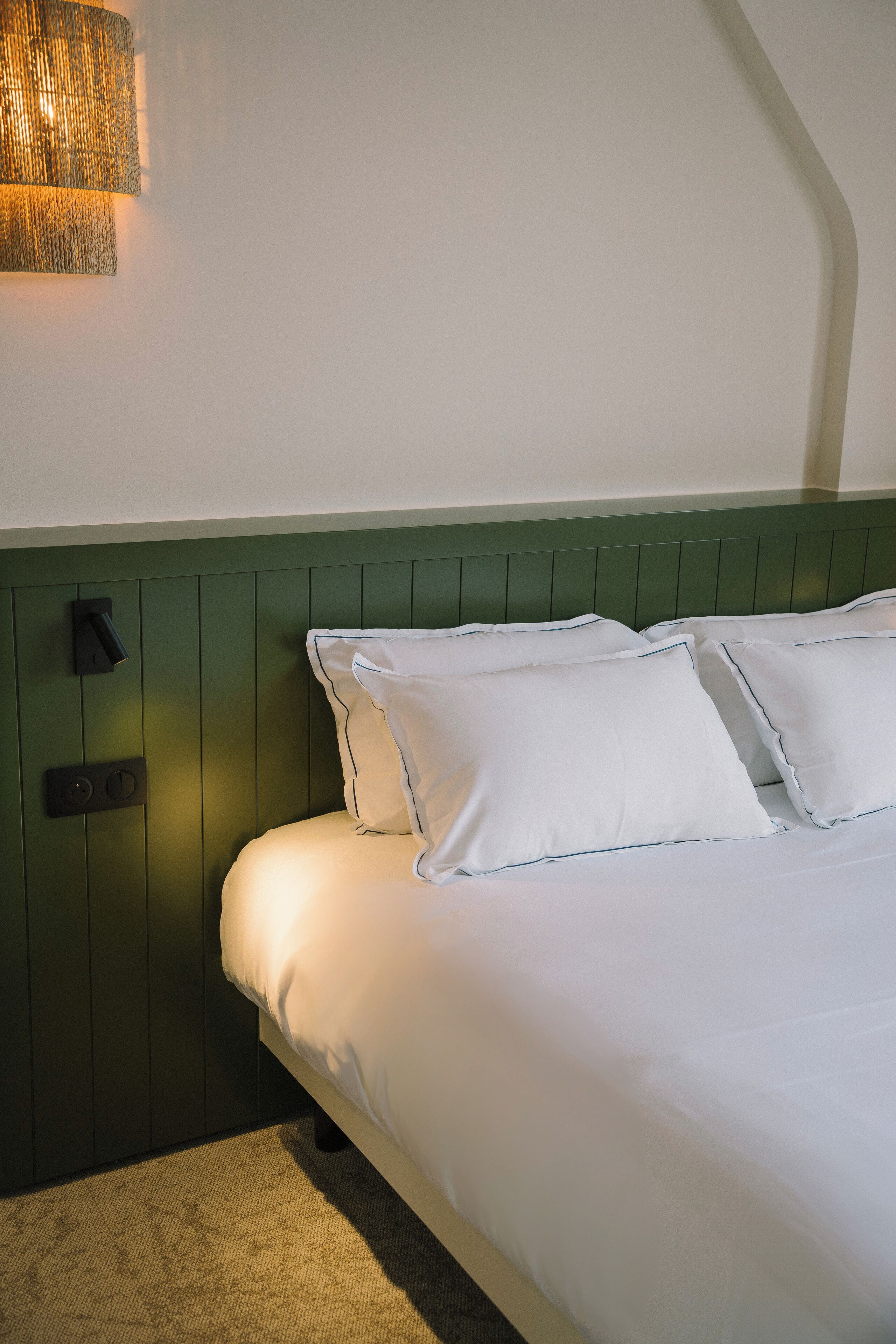 Työpöytä, ilmainen Wi-Fi