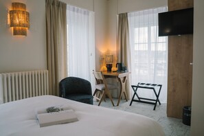Superior Double Room, Sea View | Premium bedding, desk, free WiFi, bed sheets
