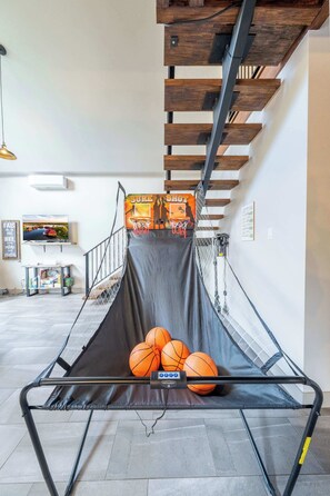 Game room - Spa, Relaxation & Adventure | Lapointe du Lac (Beaulac-Garthby)