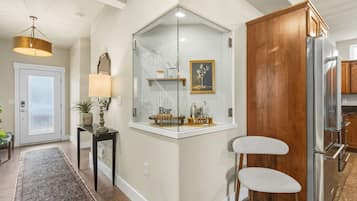 House, Multiple Beds, Patio, Garden View (233 Urban Prairie St. - Main/Unit B) | Interior