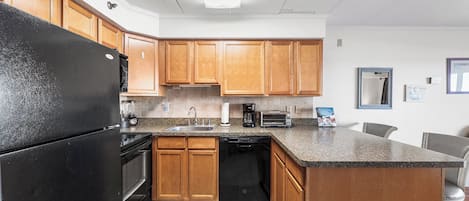 Microwave, dishwasher, coffee/tea maker