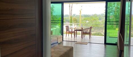 Rom – standard, bakgårdsutsikt | Oppholdsområde