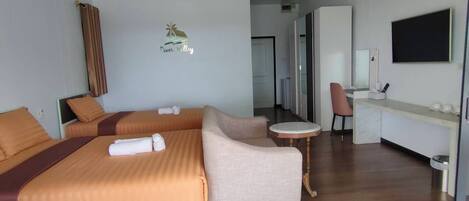 Desk, soundproofing, iron/ironing board, free WiFi