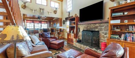 Télévision, cheminée