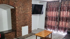 Hus, 3 soverom, terrasse, hageutsikt | Oppholdsrom