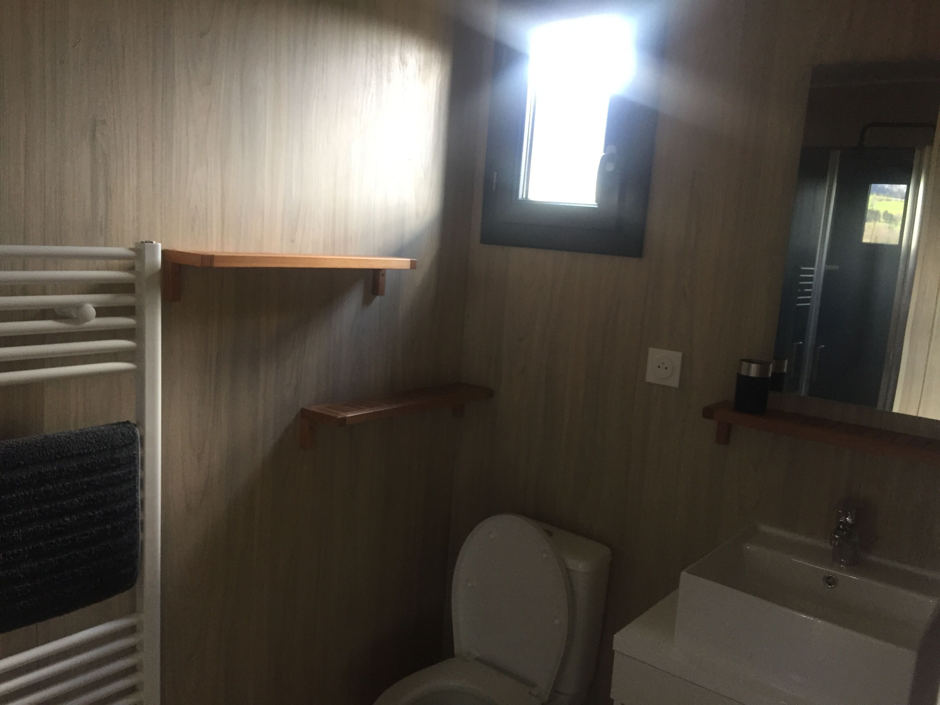 Haartrockner, Toilettenpapier