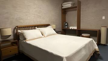 Comfort Apartment | Blackout drapes, iron/ironing board, free WiFi