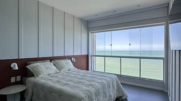 Comfort Apartment | Blackout drapes, iron/ironing board, WiFi (free)
