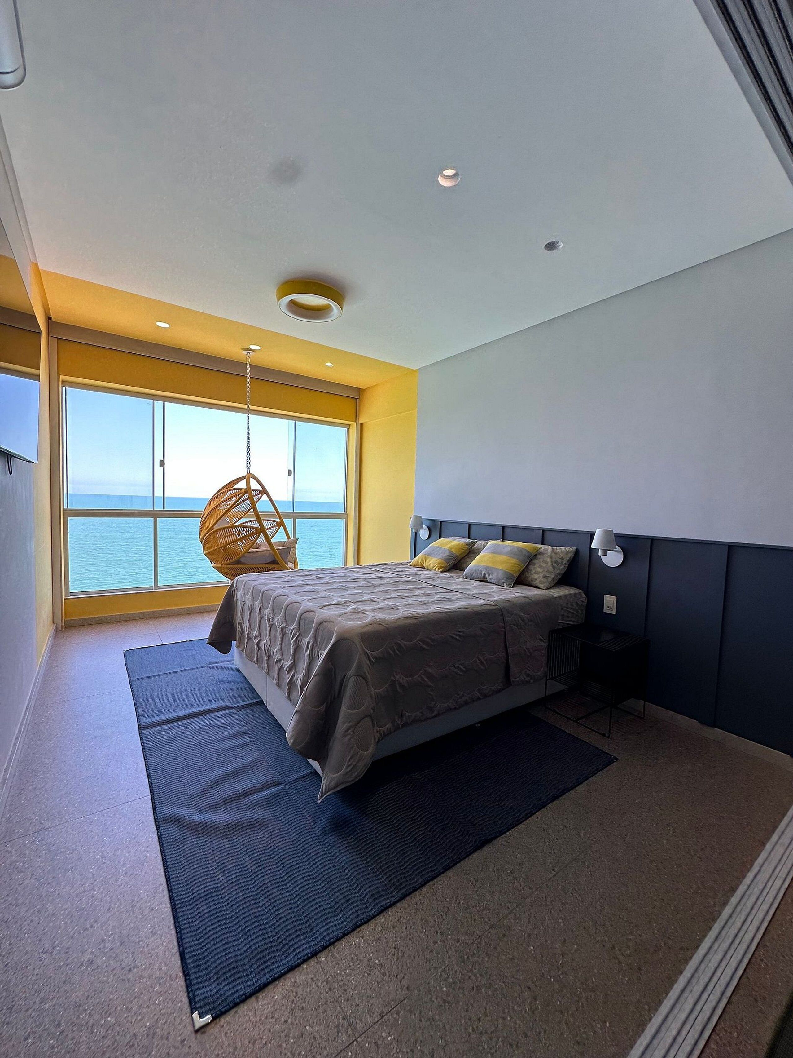 Apartamento conforto | Cortinas blackout, ferros/tábuas de passar roupa, Wi-Fi de cortesia