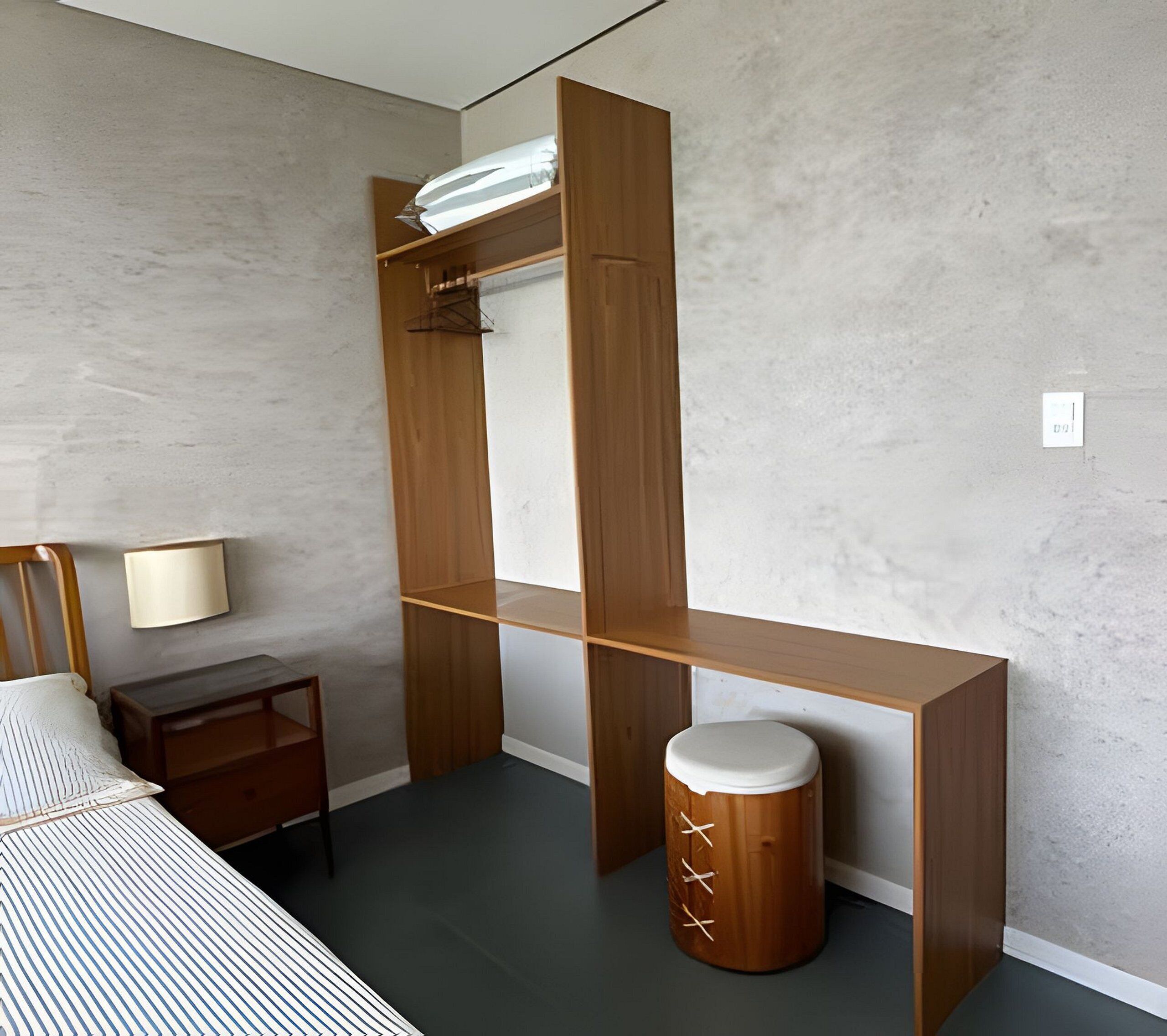 Apartment | Blackout drapes, iron/ironing board, free WiFi