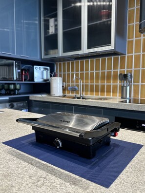 Comfort Apartment | Private kitchen - Guarapari Center Aparts (Guarapari)