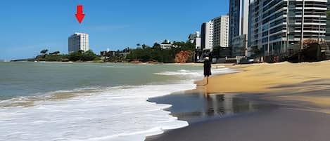 Apartment | Beach | On the beach, white sand, 5 beach bars