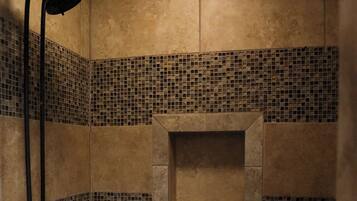 淋浴設備、提供毛巾、番梘、廁紙