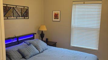 Iron/ironing board, WiFi, bed sheets