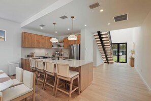 Fridge, microwave, oven, stovetop - The Legacy Trail Oasis • Luxe Pool + Rooftop Deck (Sarasota)