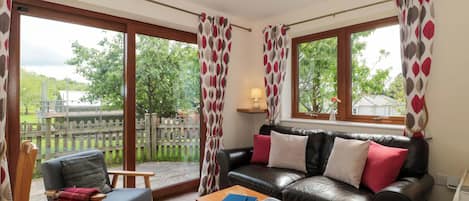 Cottage | Living area