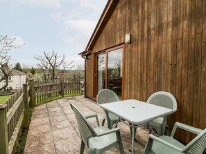 Outdoor dining - Orchard Cottage (Ledbury)
