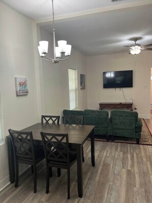 Dining - The Yellow Cottage near TCU & Downtown Ft. Worth (Fort Worth)
