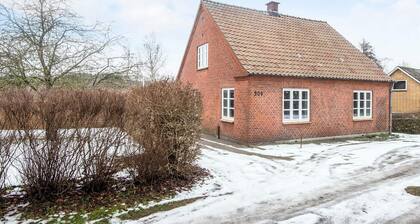 Nature Escape: Forest & Lake Access