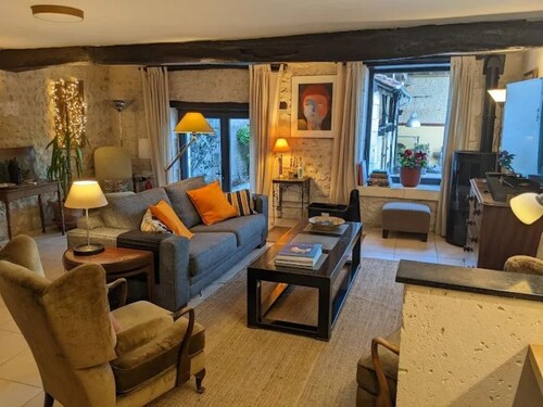 Delightfully furnished house in a beautiful rural setting