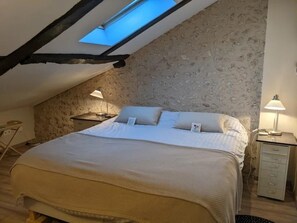 Bügeleisen/Bügelbrett, WLAN, Bettwäsche