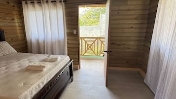 3 habitaciones, tabla de planchar con plancha, internet y ropa de cama
