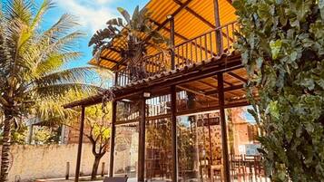 Fachada de la propiedad