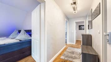 2 bedrooms, WiFi, bed sheets