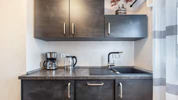 Kühlschrank, Ofen, Herdplatte, Geschirrspüler