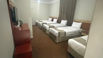 Minibar, free WiFi, bed sheets